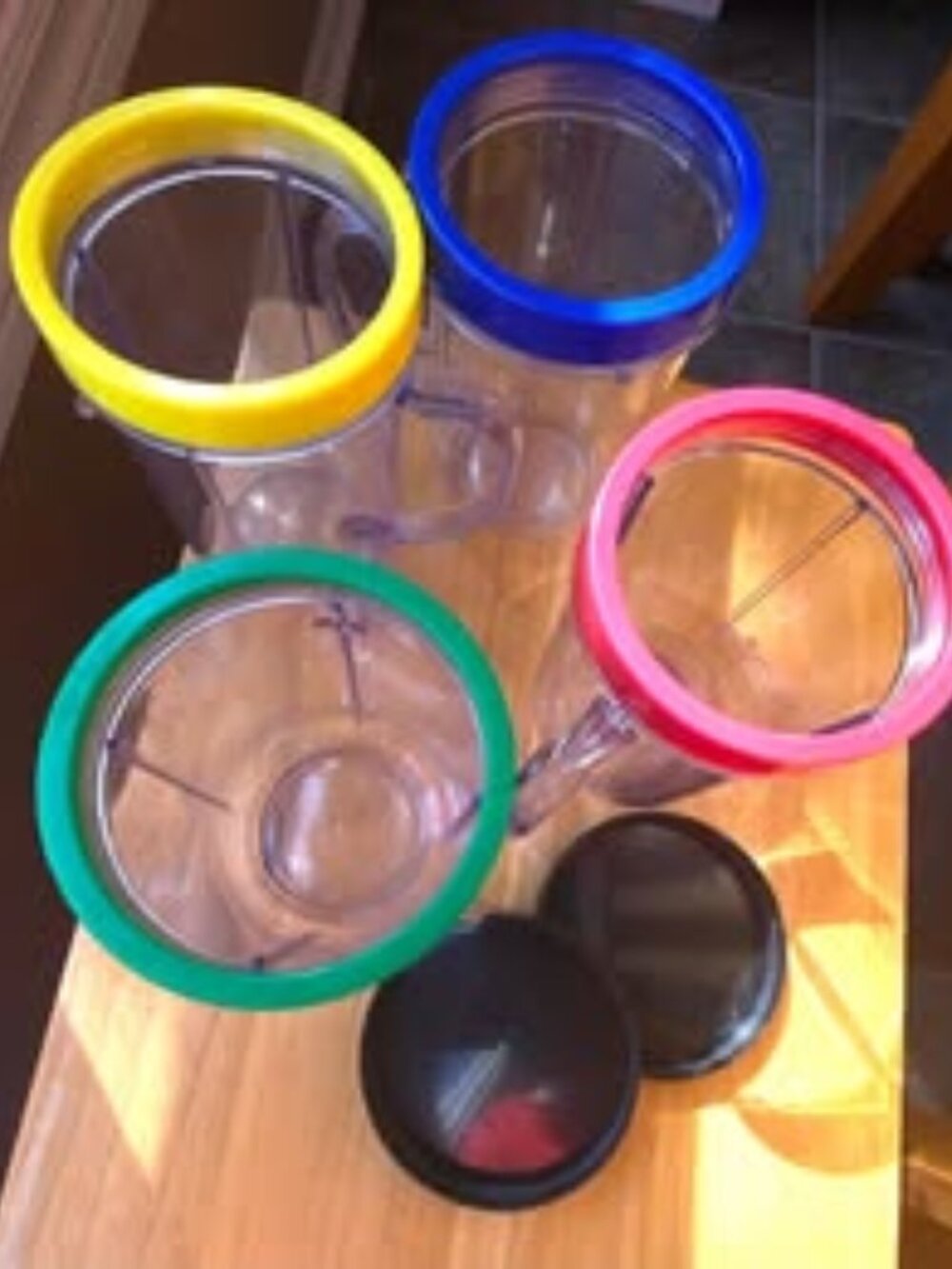 Lot of 4 Magic Bullet Blender Mugs Handles Replacement Parts + Lip Rings+ 2 Lids